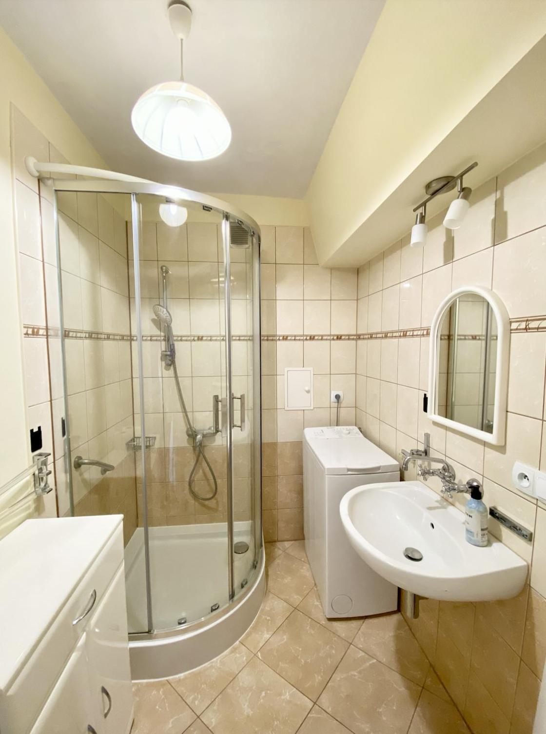 Avis Skwer Kosciuszki 21 * Gdynia